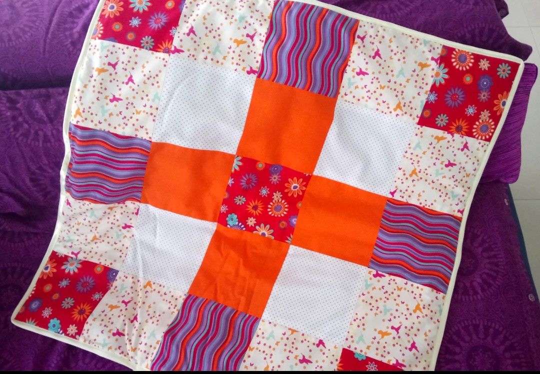 Couvertures: Patchwork Decke – Neuf (Voir description) à Buchs SG par Looni-Maah