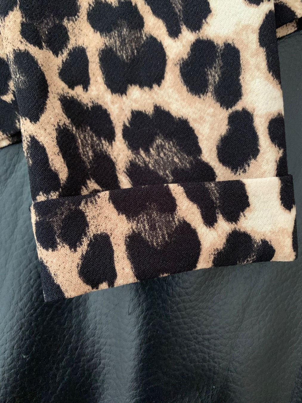 Chemisiers: Spezielle Bluse  Leoprint Gr. S – D'occasion à Heiden par andraaa 2