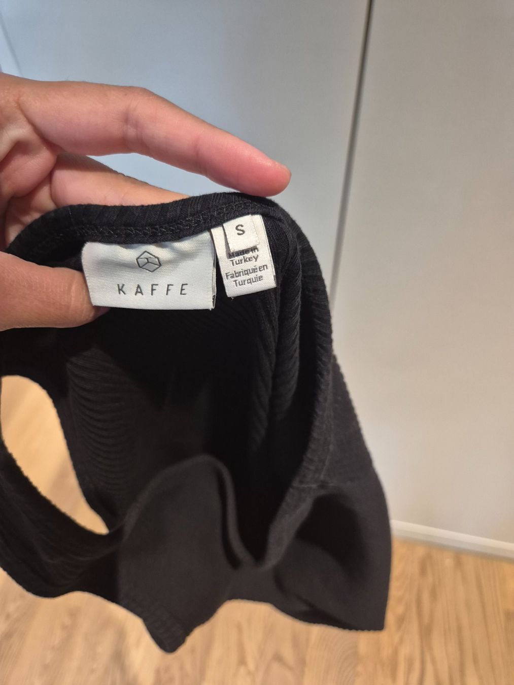 Tops: One shoulder Top Kaffe S – Gebraucht aus Kloten von gupnik 3