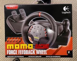 Logitech Momo Racing Force Feedback Wheel (PC)