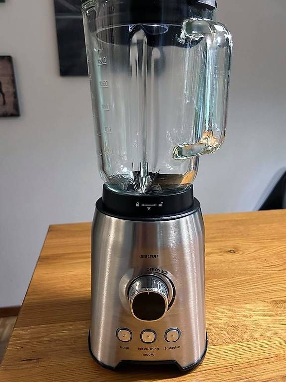Elettrodomestici da cucina: Satrap Standmixer Laax 1000 – Usato da Schaffhausen venduto da Apollosh
