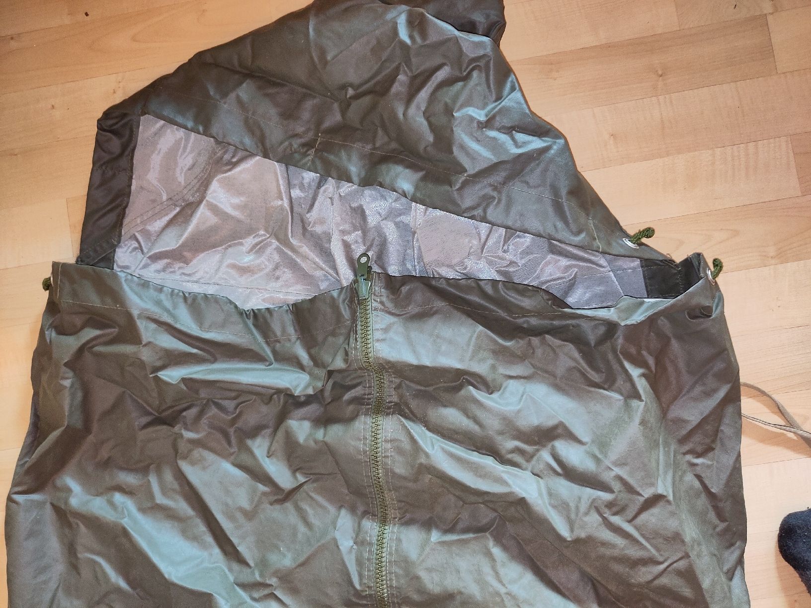Schweizer Armee Borse: Schweizer Armee Material – Usato da Feldis/Veulden venduto da 94BAM 4