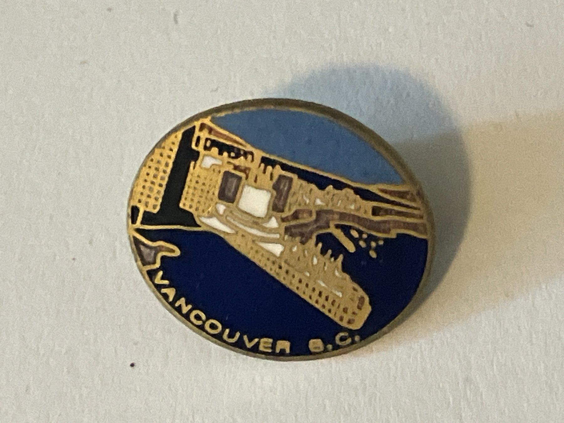 Plaketten & Abzeichen: 1 Pin Vancouver B.C. – Gebraucht aus Basel von djwwpp