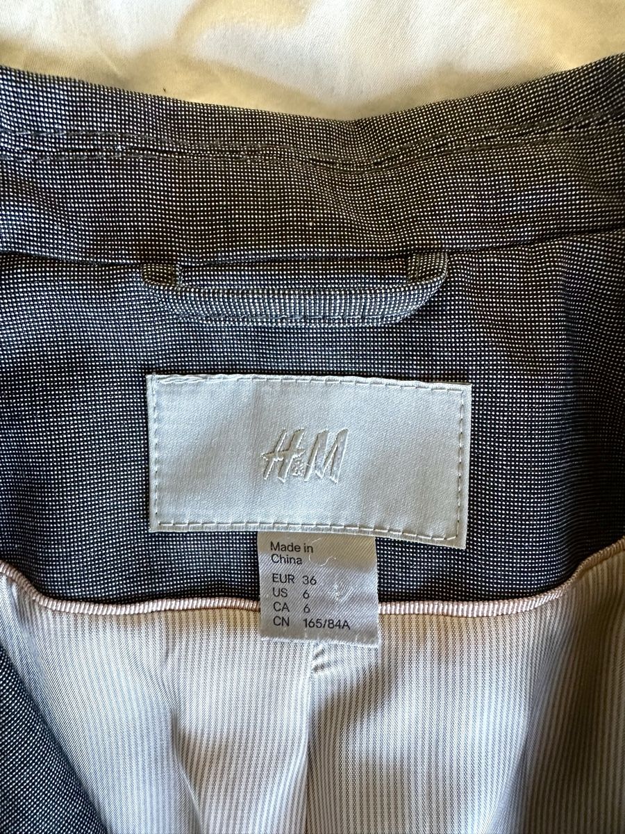 H&M Giacche: Grauer Blazer Gr. 36 – Nuovo (secondo la descrizione) da La Tour-de-Peilz venduto da Sezanette_and_Cie 3
