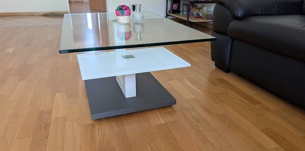 Tische: Couchtisch aus Glas auf Rollen mit extra Ablagefläche – Gebraucht aus Wohlen AG von Mica1 4