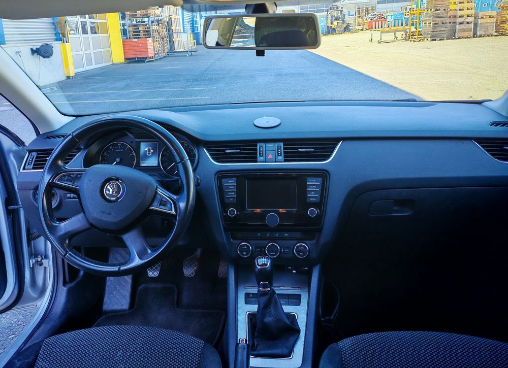 Skoda Automobili: Skoda Octavia ab  MfK – Usato da Ermatingen venduto da calus21 5