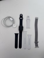 Apple Watch SE 1. Generation 40 mm GPS + Zubehör & 4 Armbänd