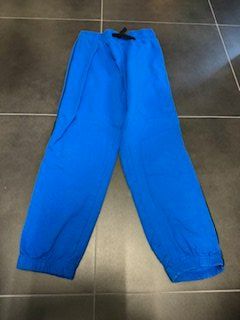 Pantaloni: Trainerhose blau 158 – Usato da Gommiswald venduto da Anika6