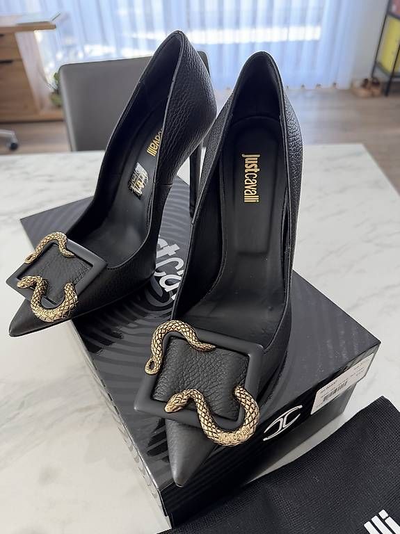 Damenschuhe: Escarpins Cavalli – Gebraucht aus Bulle von Preteni 1