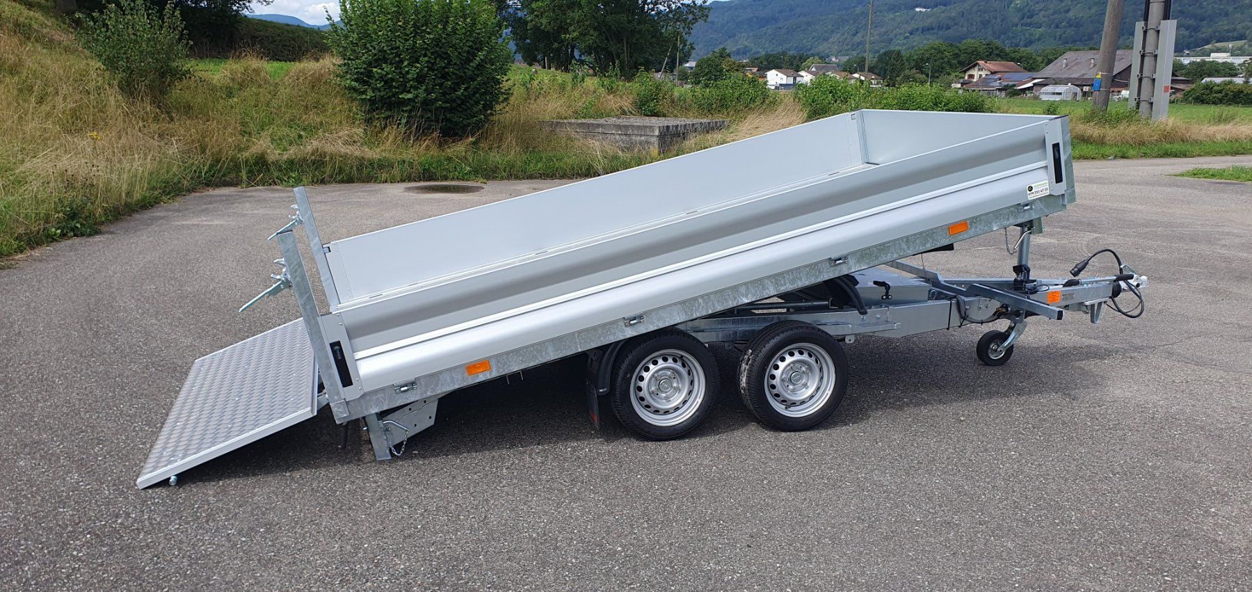 Autoribaltabili: Vezeko Multikipper / Dreiseitenkipper / Maschinentransporter – Nuovo (secondo la descrizione) da Gunzgen venduto da HofmannAnhaenger 1
