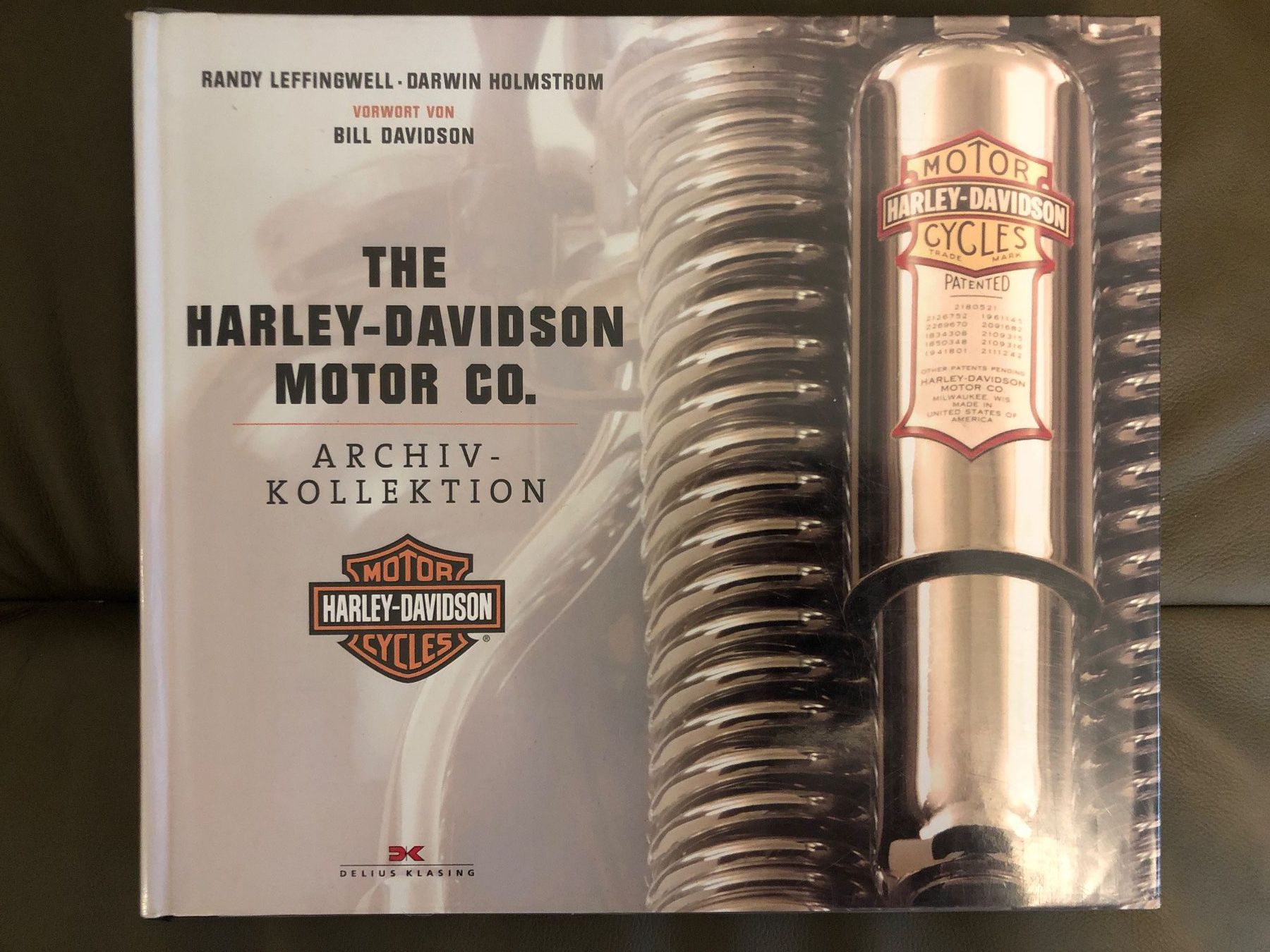 Bücher: Buch The Harley Davidson Motor Co. Archiv Kollektion – Gebraucht aus Nunningen von anclaudia