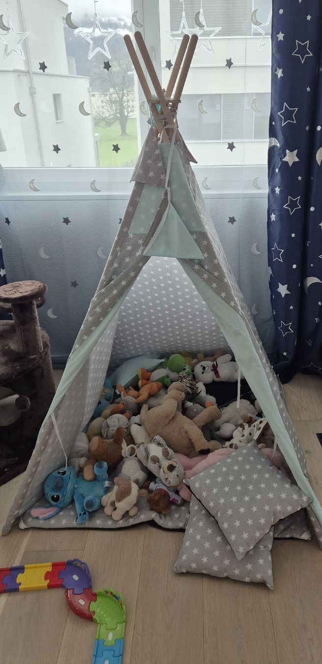 Jouets: Zelt Kinderzimmer Tipi – D'occasion à Schattdorf par Limoenchen_C27