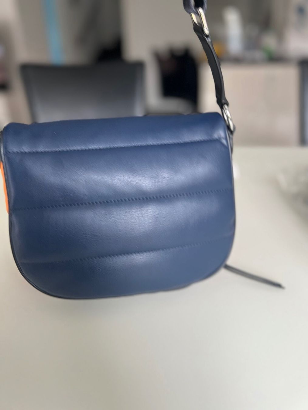 Michael Kors Sacs femmes: Michael Kors Bauch- oder Umhängetasche – Neuf avec emballage d'origine à Wiedlisbach par Sistershop 3