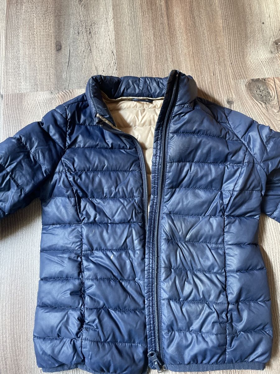 Lotti di vestiti: Primaloftjacke und Wollpullover – Usato da Nänikon venduto da broug 1