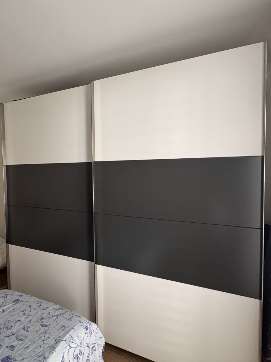 Armadi: Schwebetürenschrank 240 cm – Usato da Lengnau AG venduto da Marce28