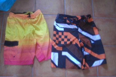 Lot 2 maillots bains Taille S (moi)