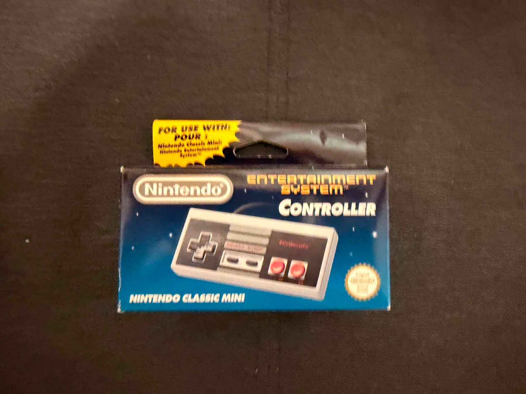 Nintendo Controller: Nintendo Classic Mini Controller NEW – Nuovo e nell'imballaggio originale da Giubiasco venduto da Ticinerd