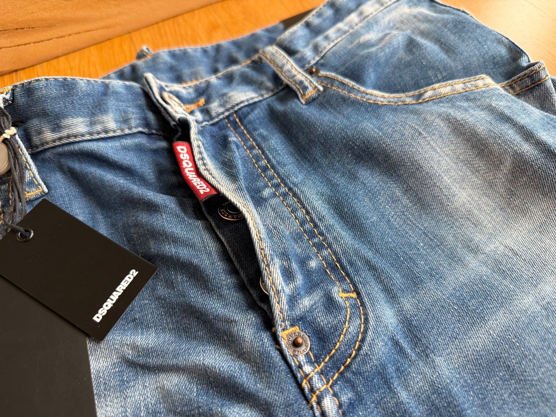 Dsquared2 Jeans: 100% originale DSQUARED2 Jeans Hose Grösse 48 – Nuovo e nell'imballaggio originale da Basel venduto da trend_shop_schweiz 2