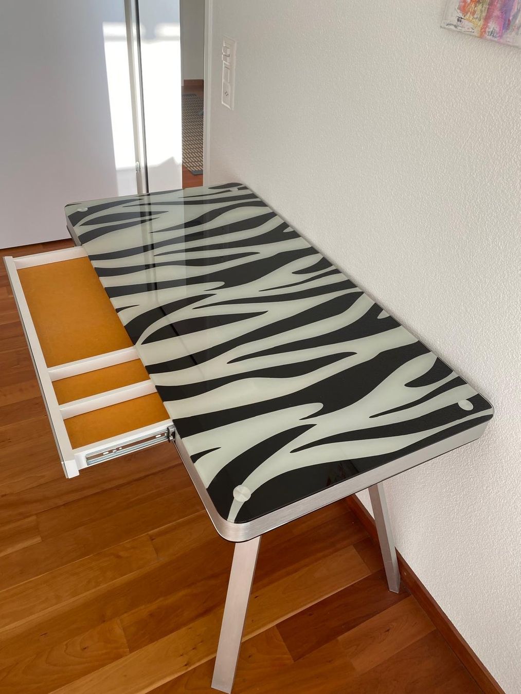 Tavoli: Glastisch Zebra – Usato da Emmenbrücke venduto da Excalibur08 1