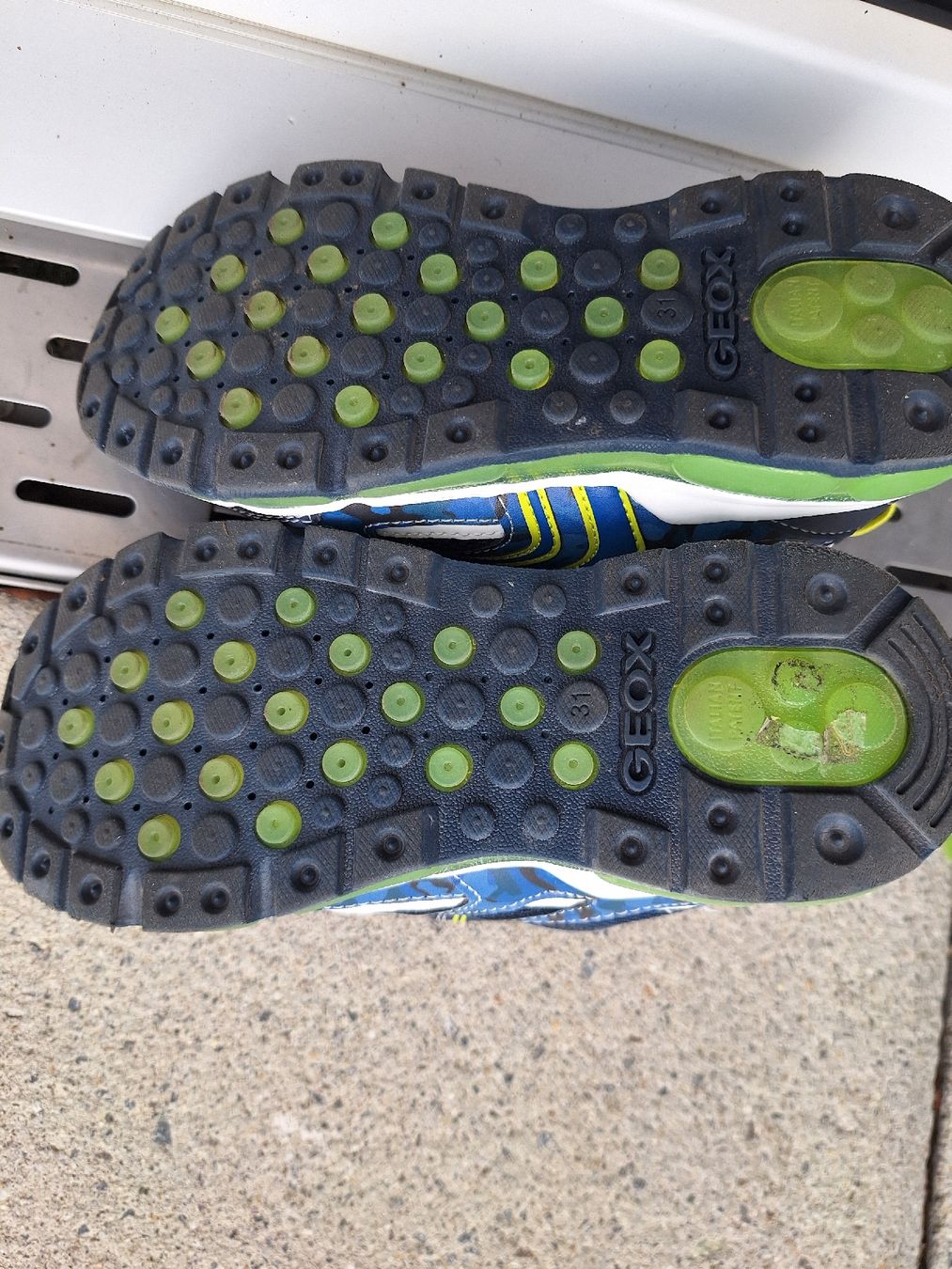 Geox Scarpe per ragazzi: Schuhe Grösse 31 – Usato da Dällikon venduto da Sonnenblume-111 2