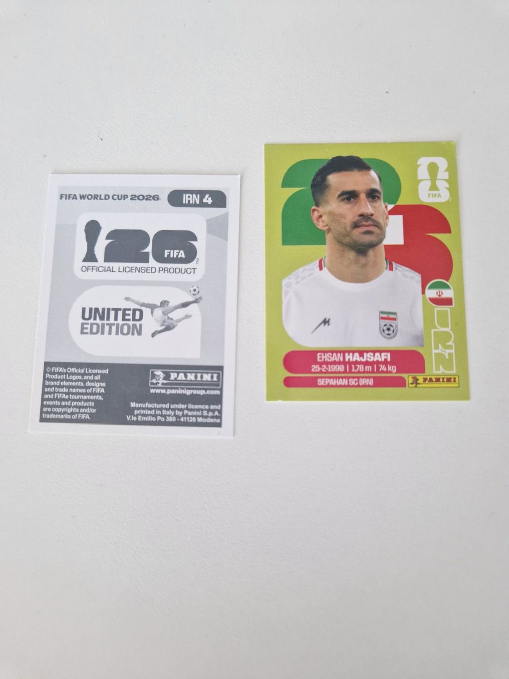 Panini Cartes à collectionner: Panini Sticker IRN4 – Neuf (Voir description) à Stüsslingen par white_angel86