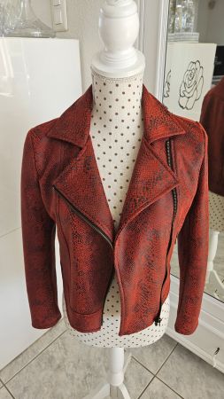 Jacke Grösse 36 / S Blazer Weinrot - Schlangenprint
