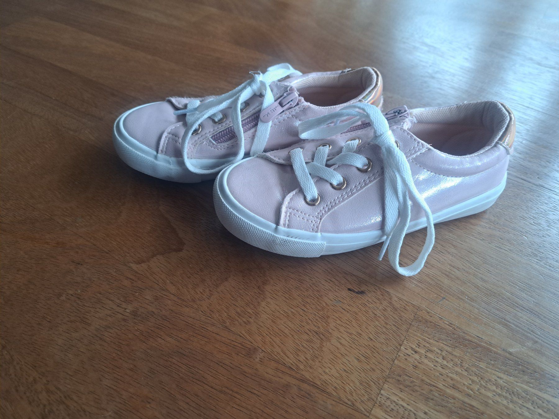 Chaussures filles: Schuhpaket Mädchen Grösse 27 – D'occasion à Thun par SiHoSt 2