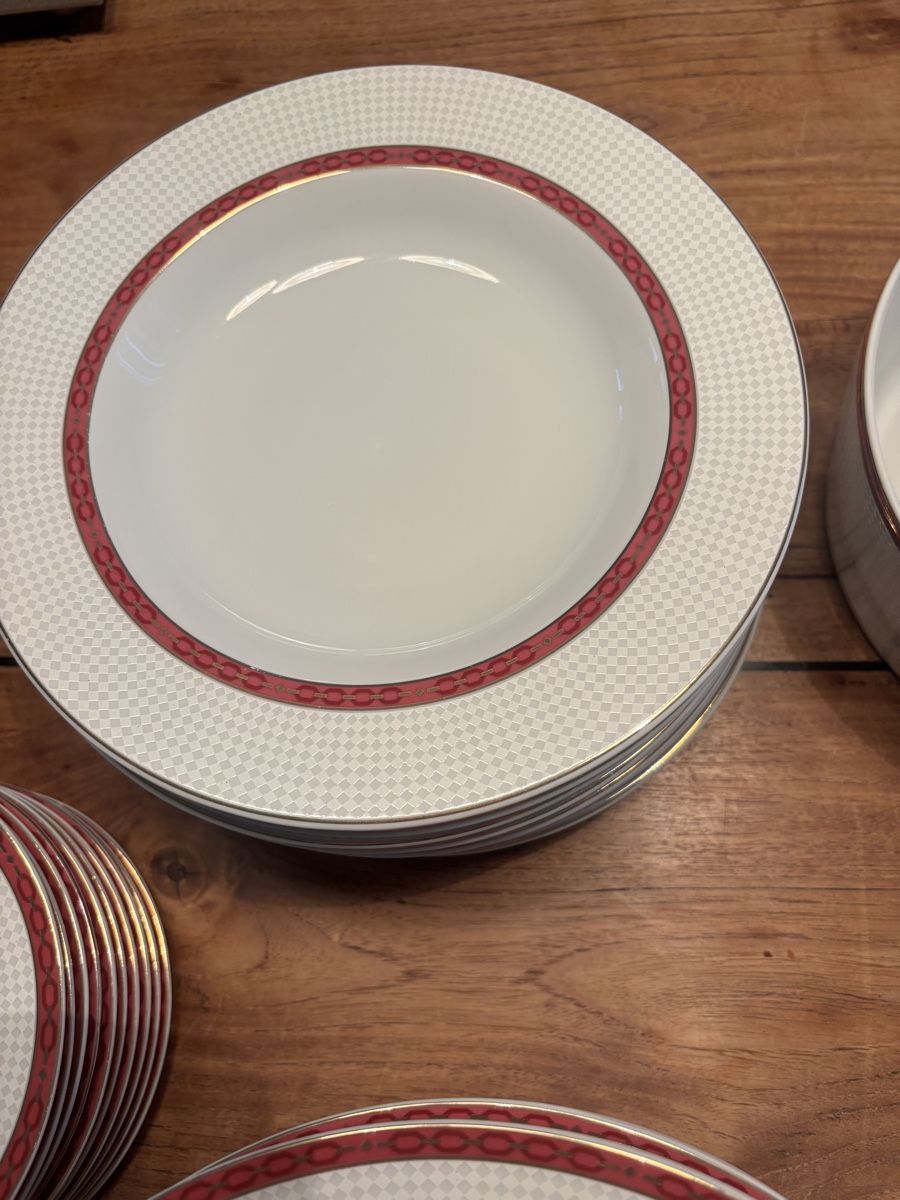 Set di piatti: Tafelservice 54 Teile – Usato da Kriens venduto da Mollinos 1