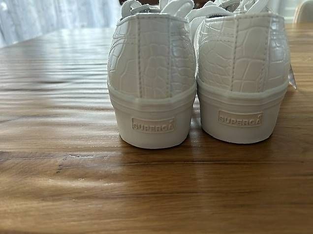 Superga Scarpe da donna: Superga Sneaker Neu Grösse 39 – Nuovo e nell'imballaggio originale da Marbach SG venduto da Sonni81 3