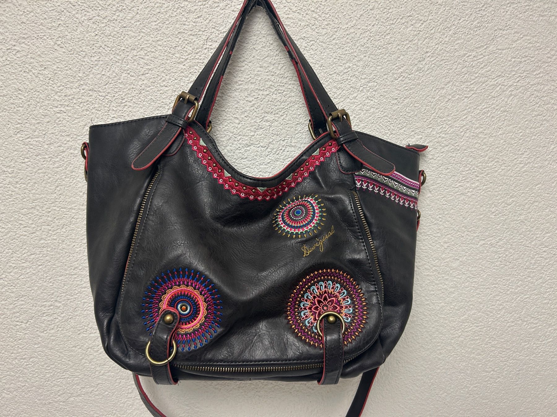 Desigual Borse da donna: DESIGUAL Tasche in Leder sehr edel........ – Usato da Rheineck venduto da emma.gut