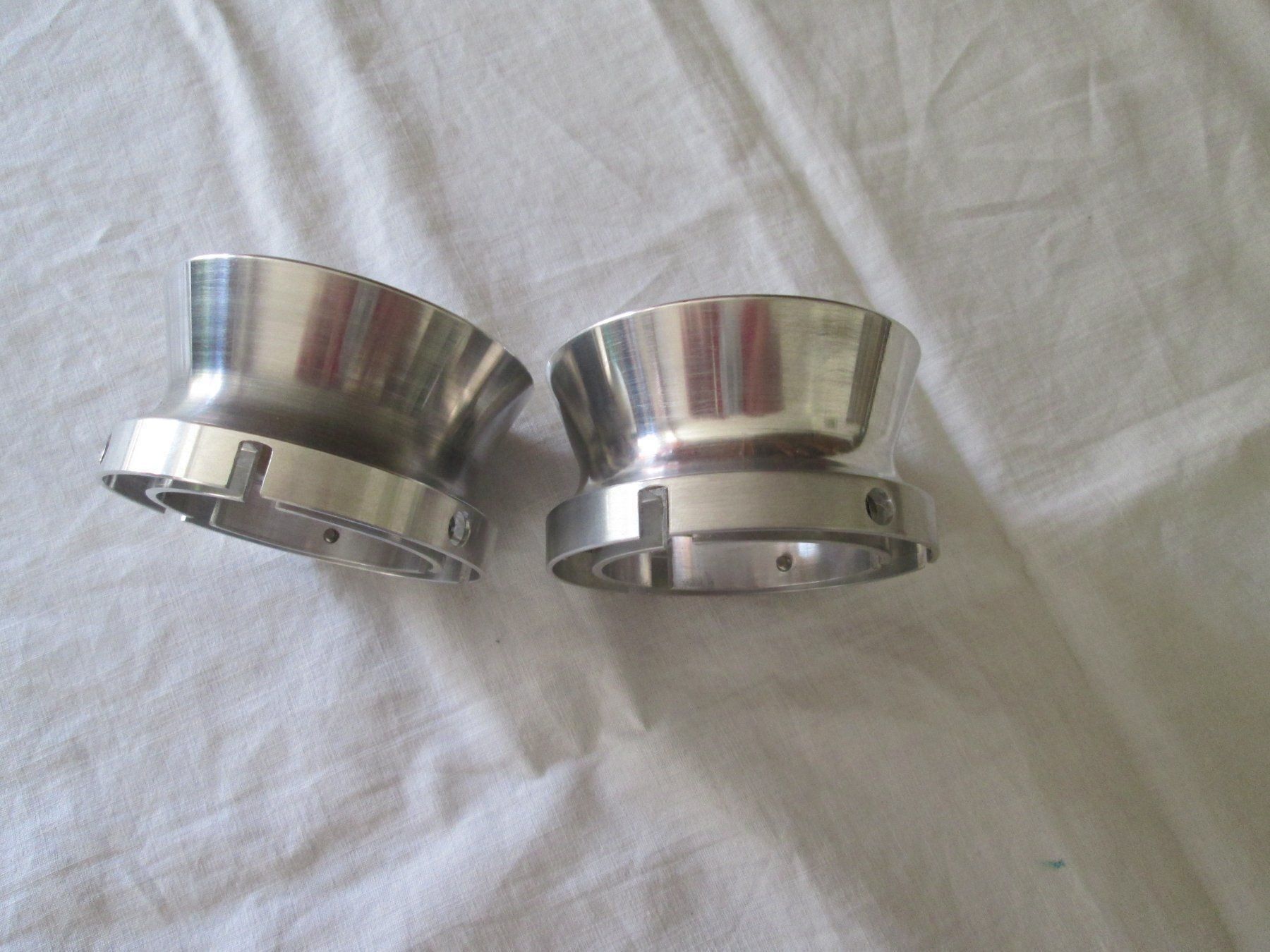 Bandmaschinen: PAIR DE NABS POUR REVOX – Gebraucht aus la Chaux-de-Fonds von Lampe 3