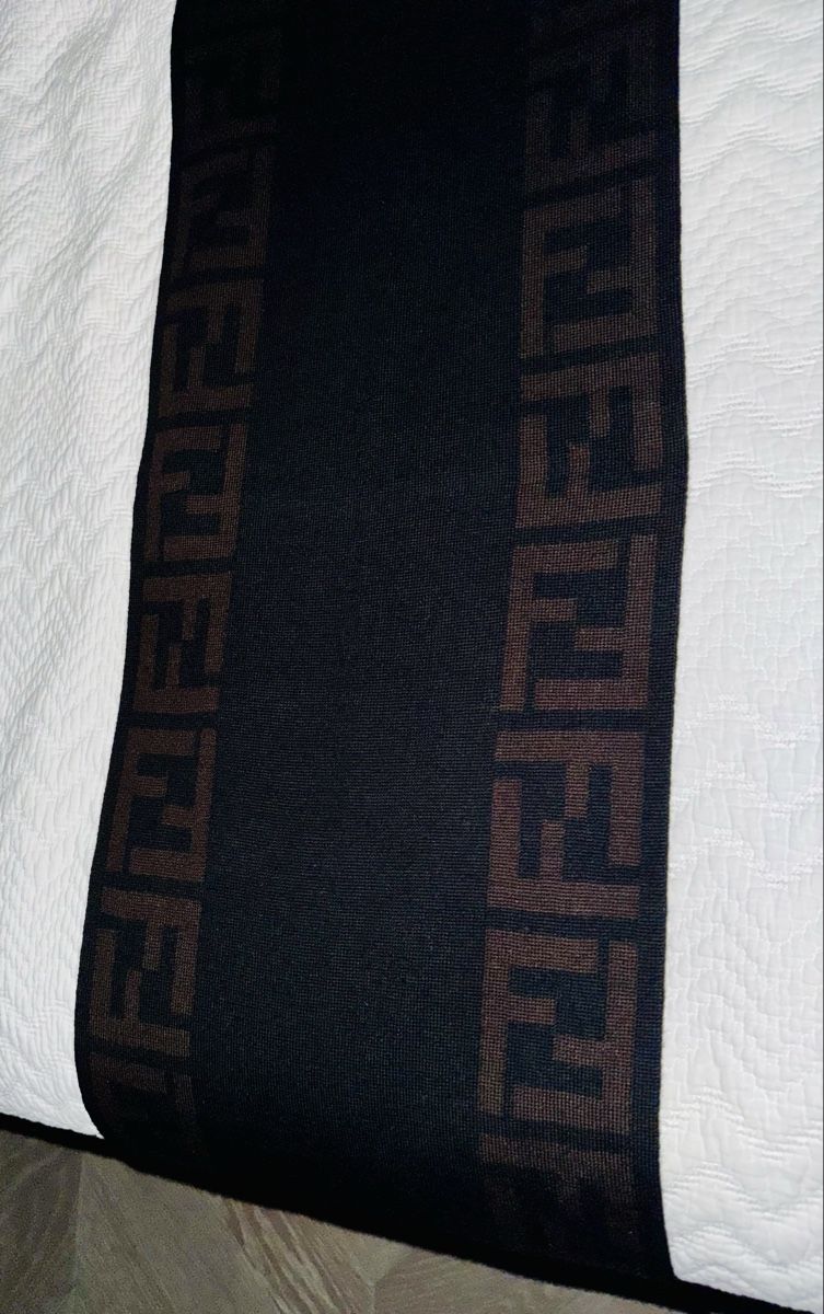 Fendi Foulards, Tücher & Schals: Fendi Scarf - Monogram – Neu (gemäss Beschreibung) aus Collonge-Bellerive von alejan_0984 3