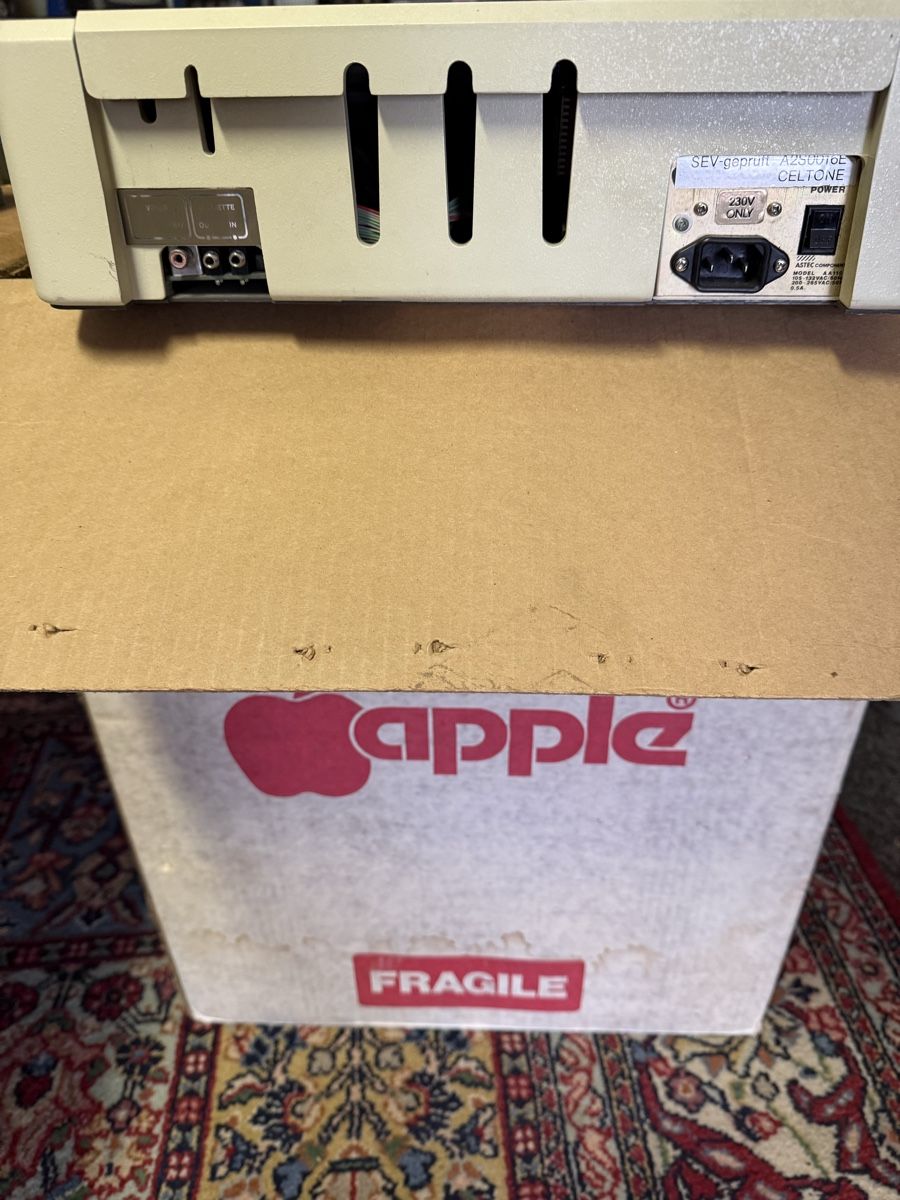 PC: Sammler Pc Apple 2 Plus – Usato da bern venduto da Seeburg 4