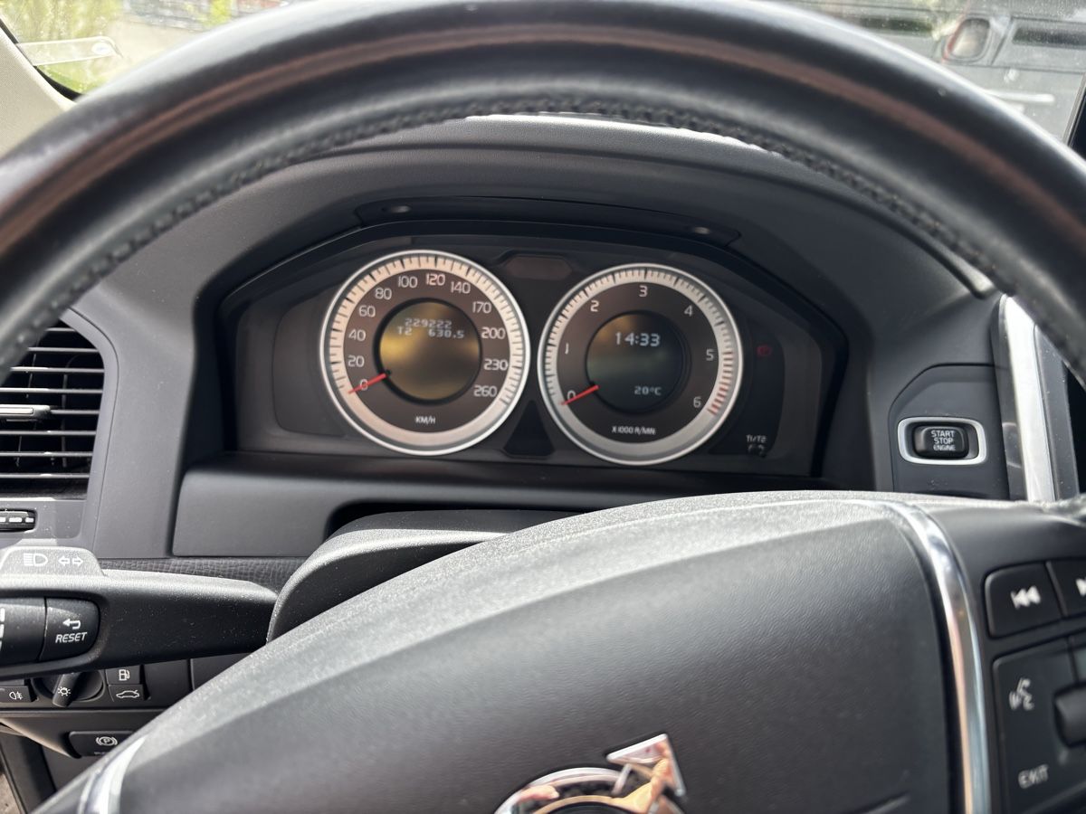 Volvo Automobili: Volvo XC60 D4 AWD Husky – Usato da Männedorf venduto da Merlin034 6