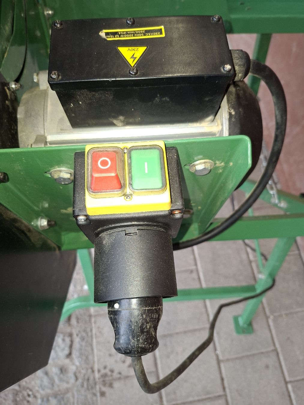 Sägen: Brennholzwippsäge Agraro 230 V – Gebraucht aus Niederuzwil von peter. 4