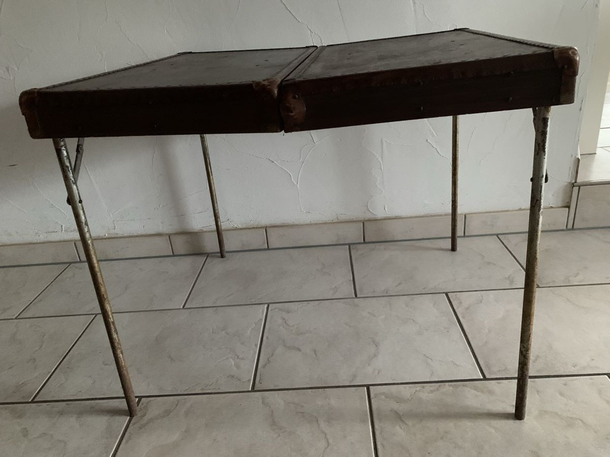 Tables: Campingtisch, Antik – D'occasion à Egg b. Zürich par ohtannenbaum 1