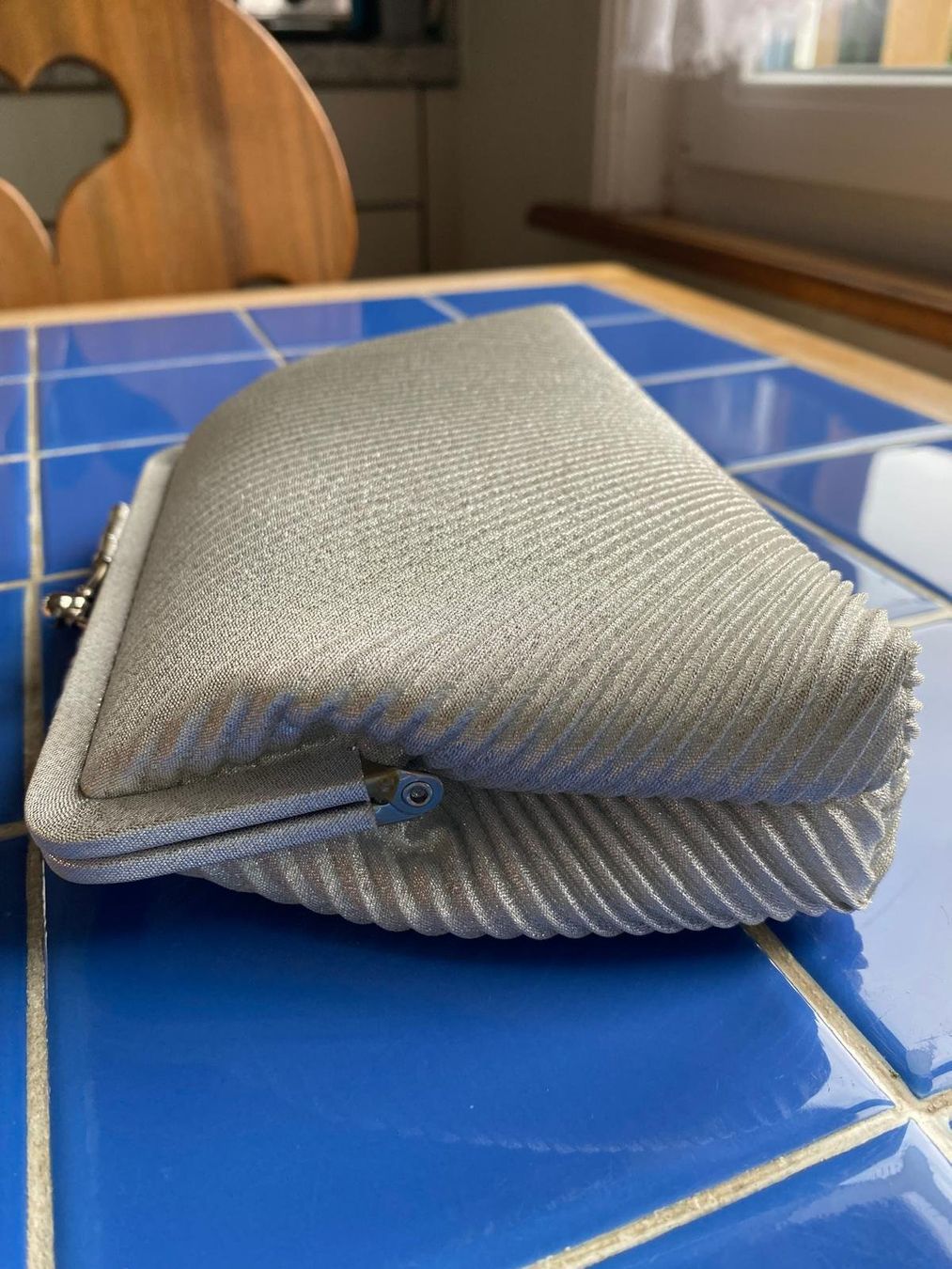 Borse da donna: Silbrige Clutch NEU – Usato da Liestal venduto da Nizli 3