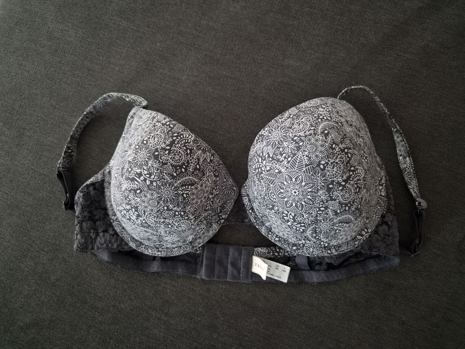 Esprit Sonstige Unterwäsche: Damen BH Grösse 85B von Esprit – Gebraucht aus Niederrohrdorf von Miripfiri 1