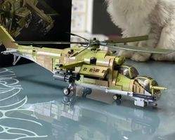 Klemmbaustein MI-24 Sowjetunion Helikopter 50cm gross