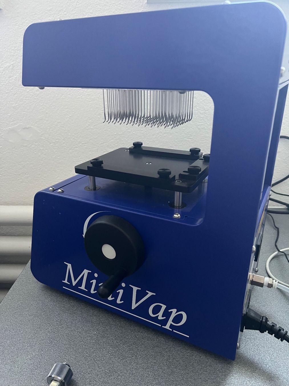 Pompe & Parti di ricambio: Évaporateur thermique Porvair Science Minivap – Usato da Basel venduto da La.Bonne.affaire 8