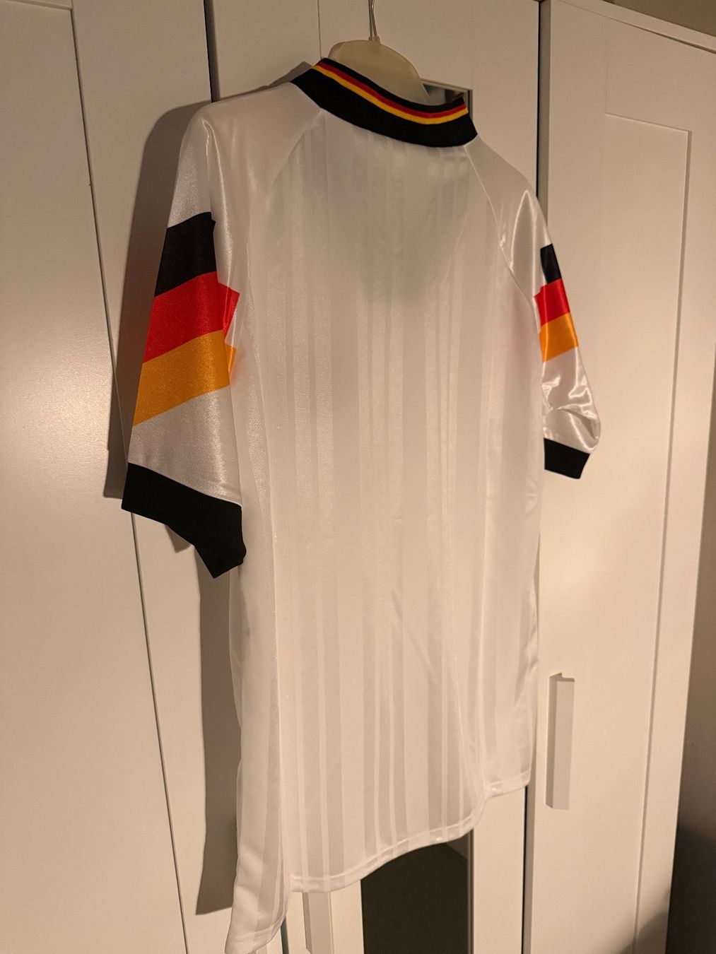 Adidas Maillots de corps & Pantalons: Deutschland EM-Heim-Trikot 1992 – Neuf (Voir description) à Winterthur par Dawinchi 2