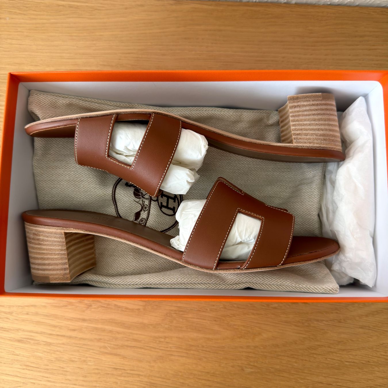 Hermès Scarpe da donna: Authentiques Sandales HERMÈS Oasis 39.5 NEUVES – Nuovo e nell'imballaggio originale da Carouge GE venduto da loveluxury 5