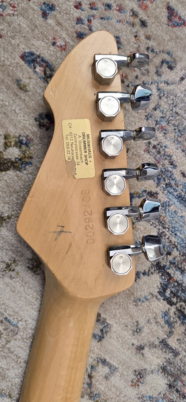 Peavey Strumenti musicali: Peavey T-60 Electric Guitar – Usato da Meilen venduto da Roobiedoobie 5