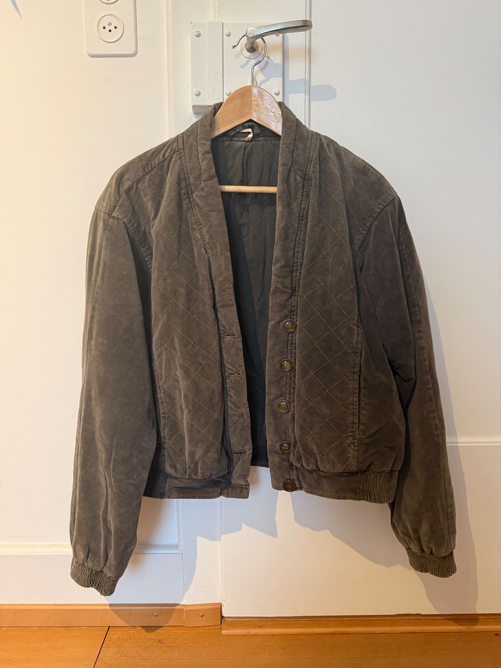 Jacken: Leichte Jacke – Gebraucht aus Zürich von nz_y_si