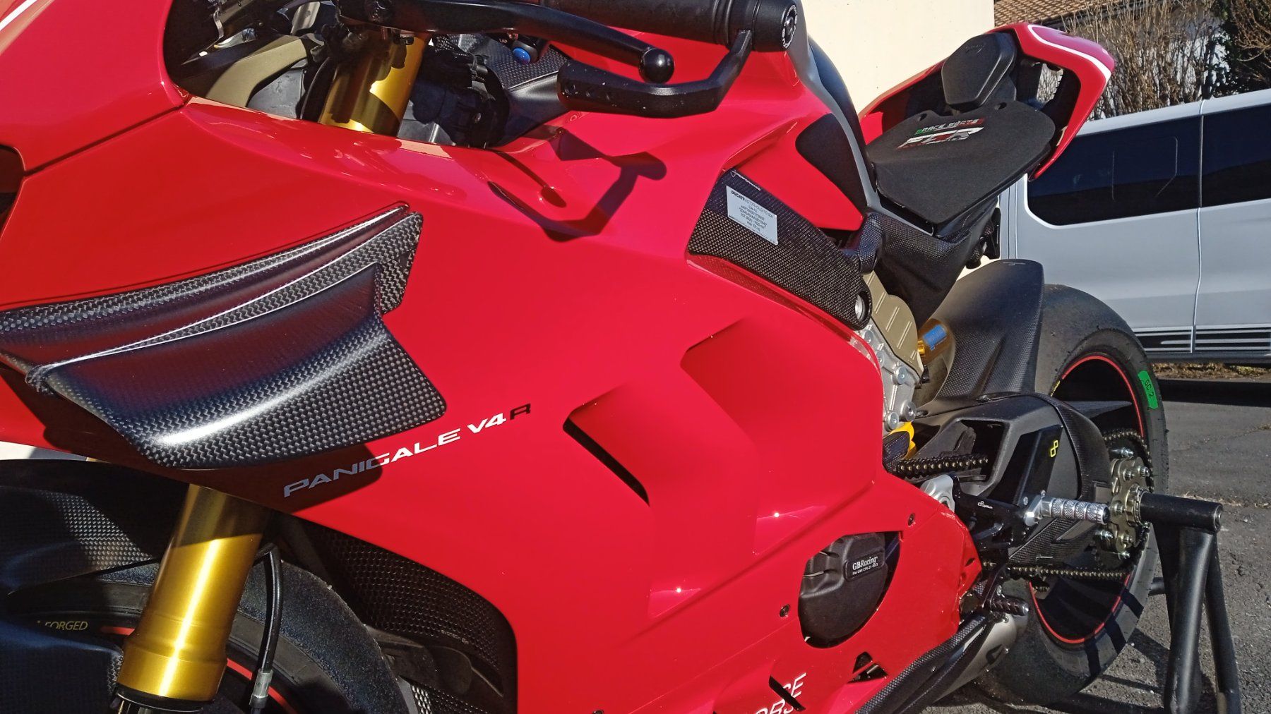 Ducati Strada: Ducati Panigale V4R – Usato da Zizers venduto da AstraT 5