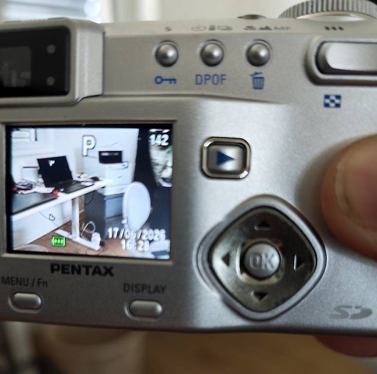 Fotocamera: Pentax Optio 550 – Usato da Rorbas venduto da Fa18