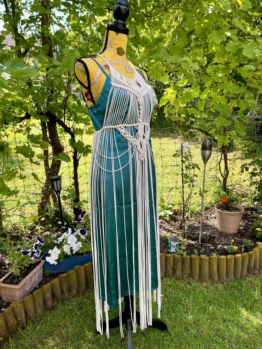 Kleider: 🌿 Makramee-Kleid – handgefertigter Boho-Traum🌞 – Neu und originalverpackt aus Adliswil von Ajoure_Atelier 4