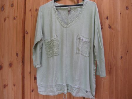 Shirt Spitzen und Pailletten von Tredy