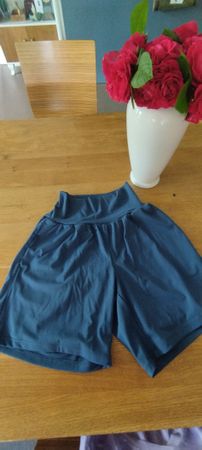 Halara Damen Shorts Gr. S - elastisch, blau