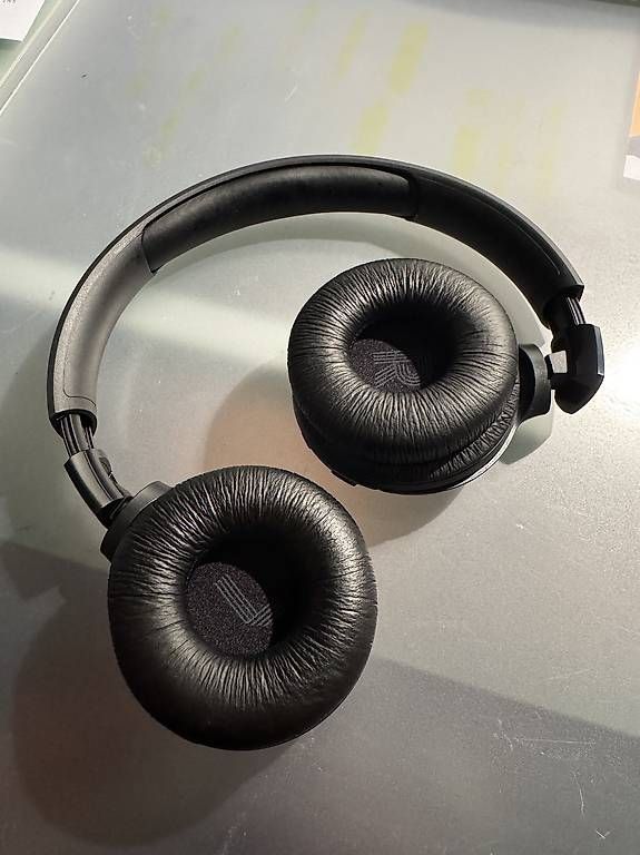 Cuffie: Bluetooth Kopfhörer, JBL Tune 520 BT, Schwarz – Usato da Baden venduto da laurent2025 2
